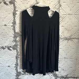 Free people Black ribbed Cold Shoulder Tunic